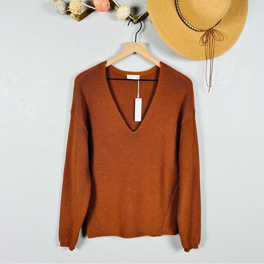NWT Gentle Fawn Tucker Pullover Sweater Toffee V-Neck Long Sleeve Relaxed Medium - Picture 2 of 8